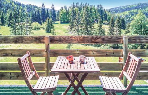 Awesome Apartment In Premanon - Foto 1