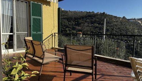 Villa in collina con vista mozzafiato su Noli - Photo 4