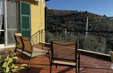 Villa in collina con vista mozzafiato su Noli - Photo 4