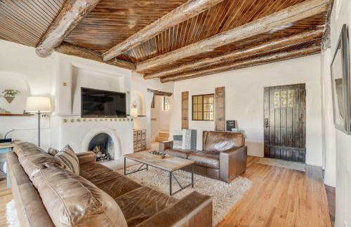 Adobe del Sur Architectural Gem Near Broadmoor - Foto 11