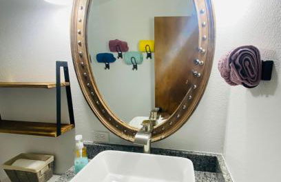 BEAUTIFUL Rustic Modern Remodel IDEAL Location!! - Foto 63