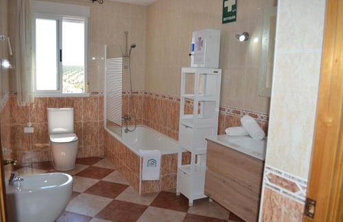 Dos casas rurales en Despeñaperros, La Reconquista y Nuevas Poblaciones - Foto 43