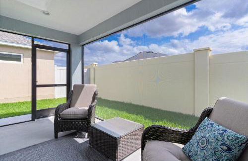 Cozy Family Stay- Queen-Double-Twins Bed- Full Kitchen-Netflix-Golf Cart-WiFi - Photo 23