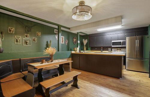 NEW! Hillside Getaway in the Pines, Games, Poker - Foto 12