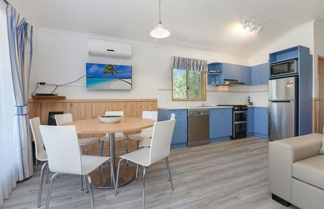 Seven Mile Beach Holiday Park - Photo 20