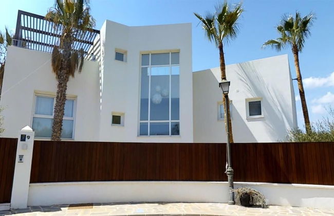 Exquisite Villa Near Beach - Heated Pool - Foto 33