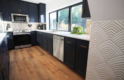 High End A-Frame - Hot Tub - Awesome Views - Yosemite - Electric Vehicle Friendly - Sleeps 10 - Foto 13