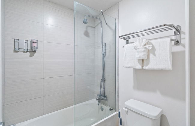 1/1 Condo-hotel With Double bed and Community Pool Miles From Disney! - Foto 9