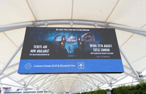 Penthouse with O2 Arena View, Free Parking & Portable AC - Foto 46