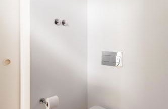 Stylish 2-Bedroom Apartment with Terrace in Alcântara - Photo 35