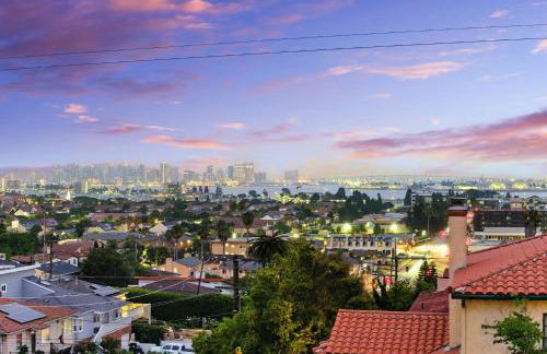 The Wave House! Custom Gem with Panoramic Views, Fire Pit, BBQ, Pool Table - Foto 78