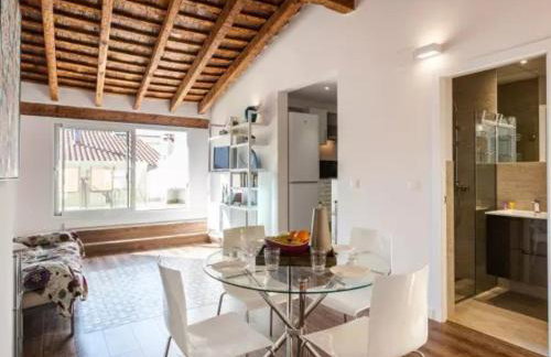FLORIT FLATS - CENTER 2BR 2BA ATTIC TERRACE VIEW WIFi AC - Photo 20