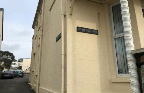 Sandpiper, apartment across from the beach - Foto 21