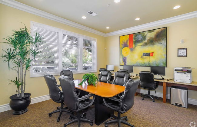 New Elegant 1BR Retreat Heated Pool Gym Sauna - Photo 25