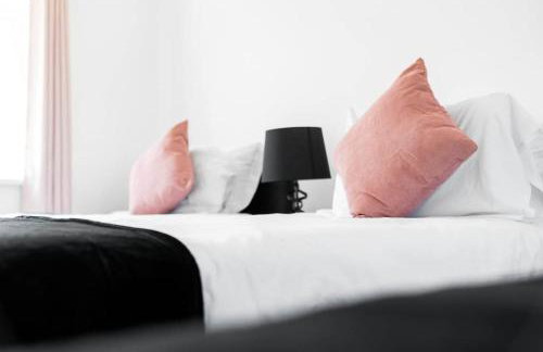 Family Contractors 3 bed house free parking sleeps7 - Foto 34