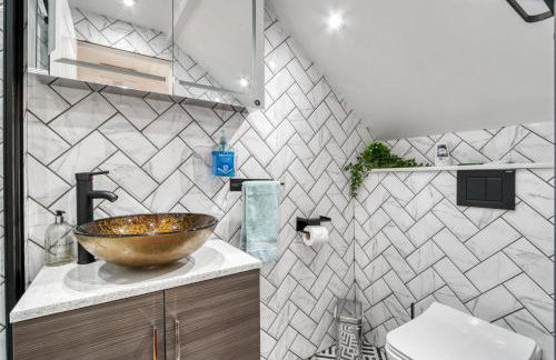 Casa Marina- 4 bedroom house with garden and balcony - Photo 23