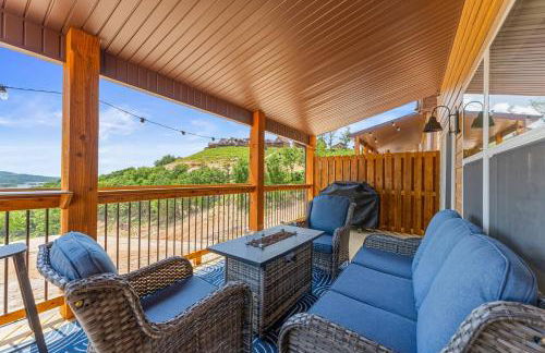 High Cliff Cabin + Private Hot tub at Table Rock Lake - Foto 23