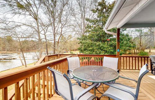 Waterfront Lake Murray Home with Dock Dogs Welcome! - Foto 25
