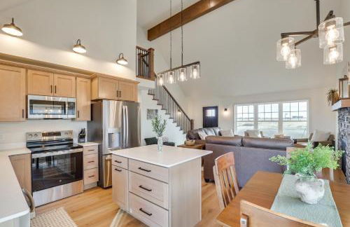 Ultimate Outdoor Getaway Near Fishing at Cow Creek - Foto 6