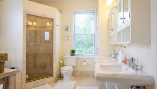 Convention Center/Logan Circle Large Cozy House. - Foto 2