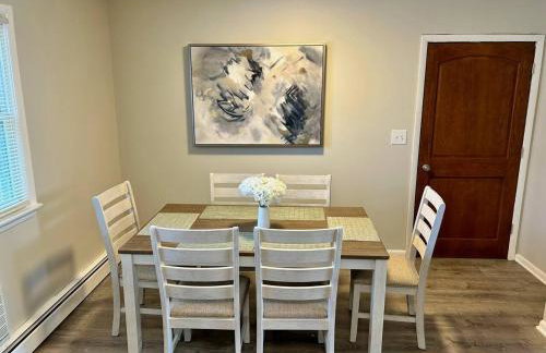 New updated Apt Half A Mile to Downtown Libertyville - Foto 6