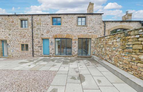 No 3 The Coach House - Photo 1