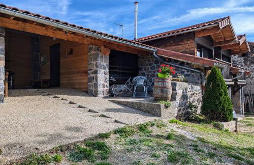 Gîte confortable près de la Cascade de la Beaume avec terrasses et parking privatif - FR-1-582-30 - Foto 1