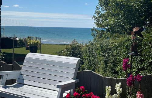 Sea Breeze Lodge - Photo 17