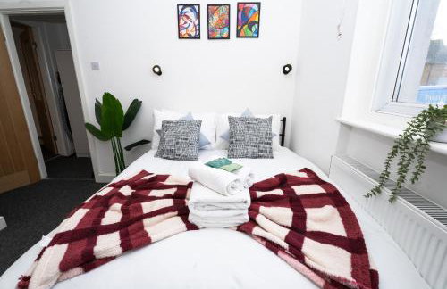 Thameside Terrace - 4Bed 3Bath near Purfleet train station - Photo 26