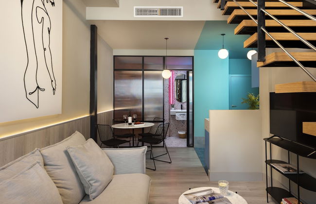 Coeo Peña Design Apartments - Photo 22