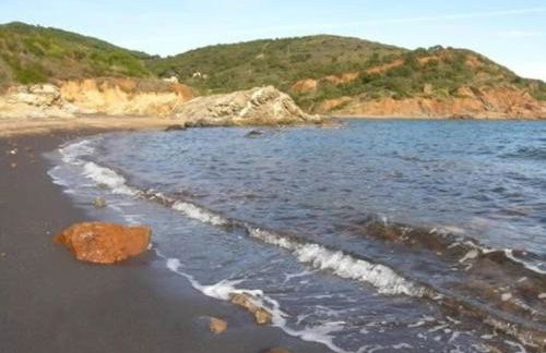 Monolocale con veranda e giardino a Rio Marina - Foto 45