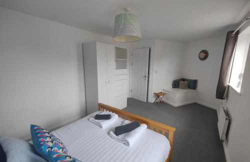 Beach Break Aberavon Holiday Home by the Sea - Photo 13