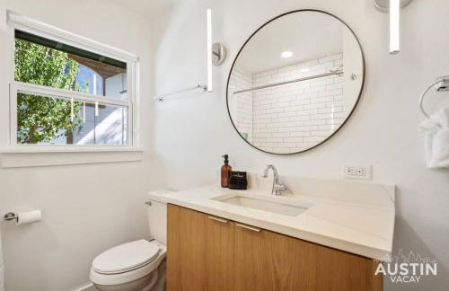 Trendy Remodeled Home by SoCo w Nice Outdoor Space - Foto 28