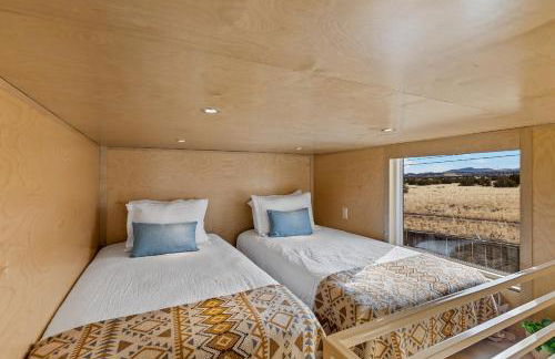 Tiny home near Grand Canyon sleeps 5, epic views! - Photo 5