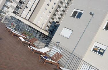 Apartamento com piscina, terraço, churrasqueira e estacionamento - Foto 2