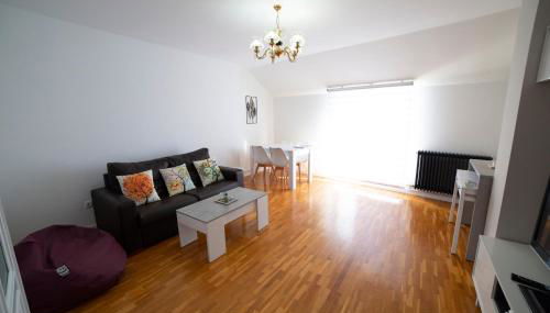 Ático en la plaza de Toro con garaje - Foto 5