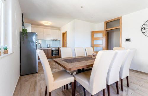 Villa Ana perfect for families with kids and groups,House with heated Pool - Photo 42