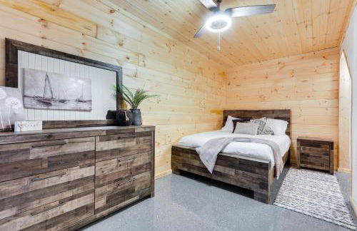 Lakefront Home with Rooftop Deck, Grill, Games! - Photo 34