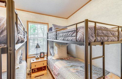 Tenstrike Lake House on 60 Acres Hike and Fish! - Foto 16