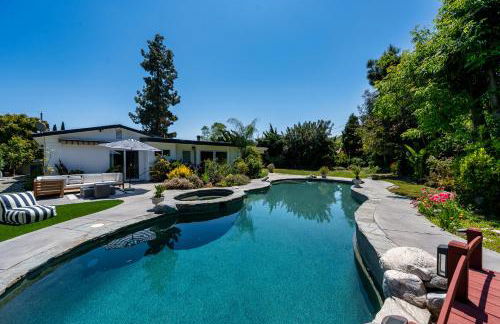 Newly remodeled home w pool & private back yard - Foto 16