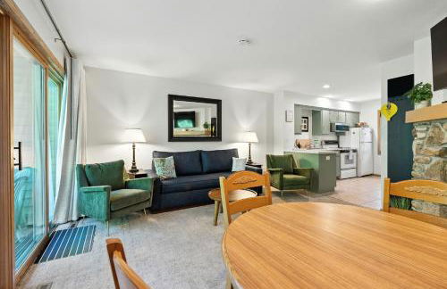 Relaxing Busy Bee C-7 by Simple Life Rentals - Foto 52