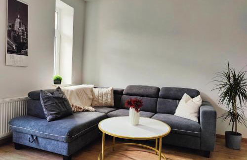 Neu sanierte Wohnung mit Balkon und Stellplatz - Foto 1