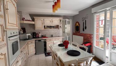JARDINS DE MA-MANS Magnifique Maison Cosy pour 8 personnes Centre du Mans et 24 Heures PARKING Privé - Foto 5