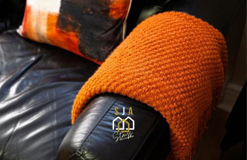 Crown Apartment - SJA Stays - Modern 2 Bed Apartment - Foto 4