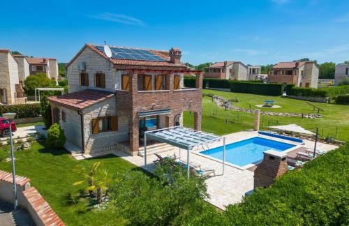 Paradis Villa Stone Queen with Heated Pool - Foto 47