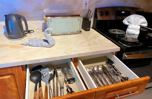 Castle Beach Resort Condo - Panoramic Large Penthouse or Deluxe 1 BR Direct Ocean View and beach access- Updated-Free parking- - Photo 37