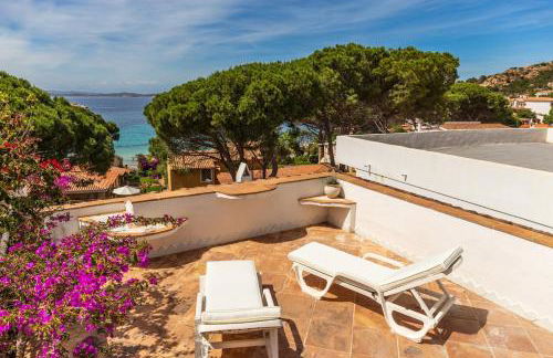 Steps from the Beach with views and big patio! - Photo 52