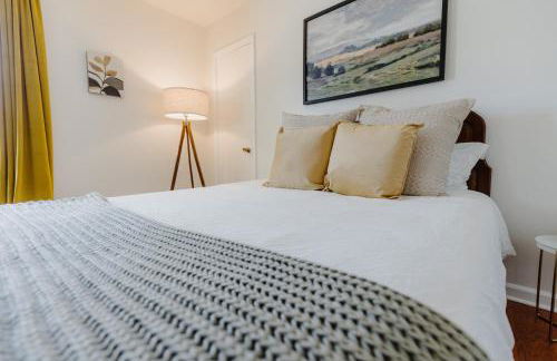 Centrally Located 2BR Overton Square Unit 2 Fast WiFi Free Parking Yes Pets - Foto 3