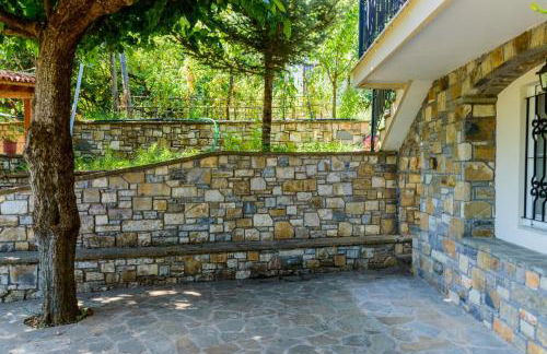 Σπίτι στο Τείχιο με θέα Βαρδούσια και Γκιώνα - Foto 21