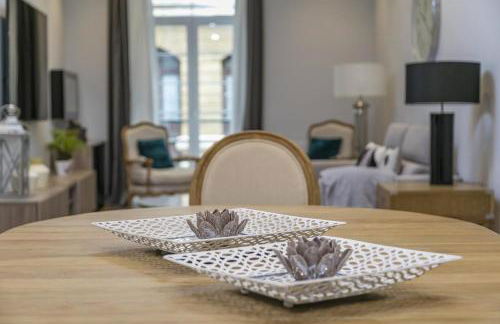 Amplio y Confortable en el Casco Viejo con Parking Privado - Foto 15